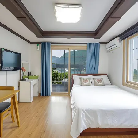 Geoje Cheongsol Pension