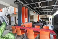 The Nancy's Homestay Pekanbaru Mitra RedDoorz Hotels in Tuah Karya