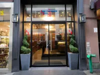 อเมริกานา อินน์ โรงแรมใกล้หอสมุดประชาชนนิวยอร์ก