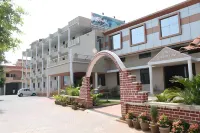 Hotel Parth Residency
