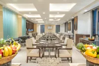 Country Inn & Suites by Radisson, Bhiwadi - Hot Tub