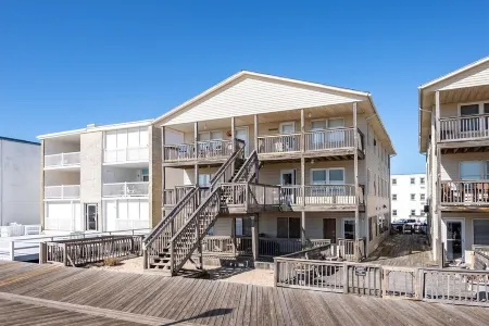 3 Bed/2 Bath Boardwalk Oceanfront at Ocean Beach