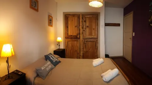 Hopa-Home Patagonia Hostel & Bar