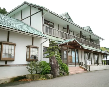 Shiosai Hotels in Kami
