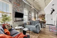 Historic Downtown - Free Parking Garage - 5 min walk OTR