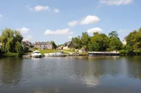 Bourg Des Comptes: cottage cellar