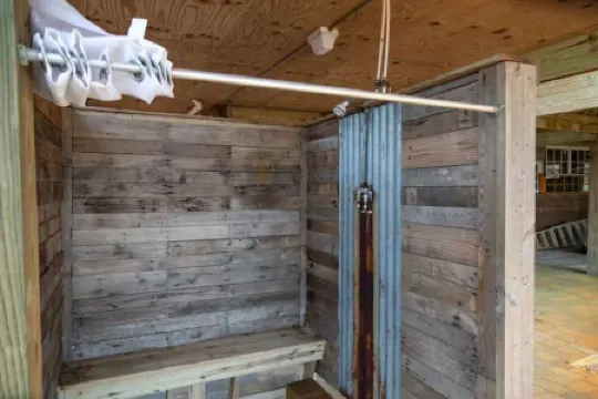 H2OMG - WIE Houses - Pod Messi