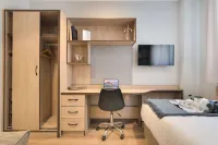 Livensa Living Pamplona Albergue Juvenil فنادق في Gorraiz