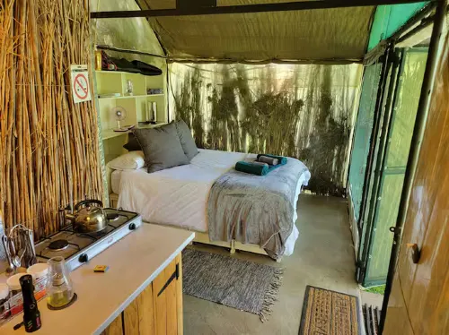 African Darter Hut Orania Hotels in Xhariep