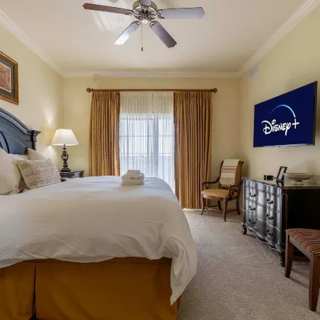 3BR Family Apartment for 8 Peaceful Residential Retreat