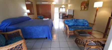 Avana Waterfront Apartments