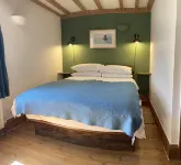 Riverside Bed & Breakfast - 3-Star