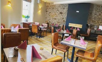 Tredegar Arms Hotel
