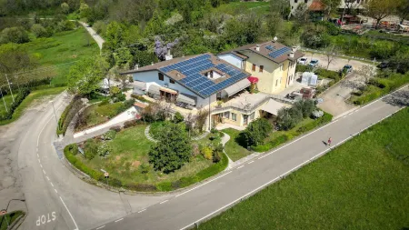 Hotel Ristorante la Rua Отели в г. Тьене