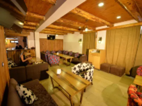 法拉雅鄉村俱樂部酒店 Faraiya酒店