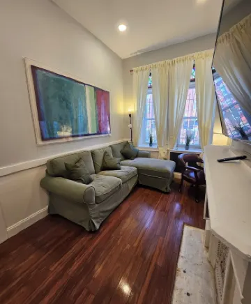 Charming Newly Renovated Full-Floor Jersey City Brownstone with WiFi, AC