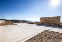 Private Modern Villa w Pool and Stunning Sea Views