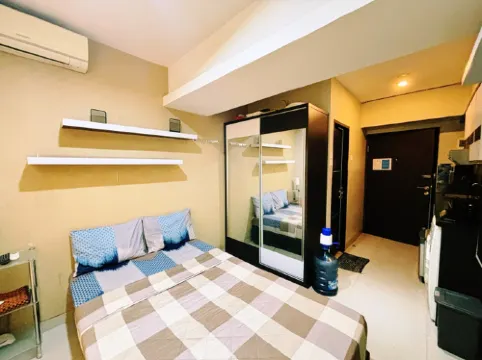 Studio 18 Apartemen the Jarrdin Cihampelas by Berdikari Properti