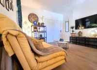 Le Grand Duí - T3 - Swimming pool - Parking - Garden - Ideal location. Hotels in Collioure