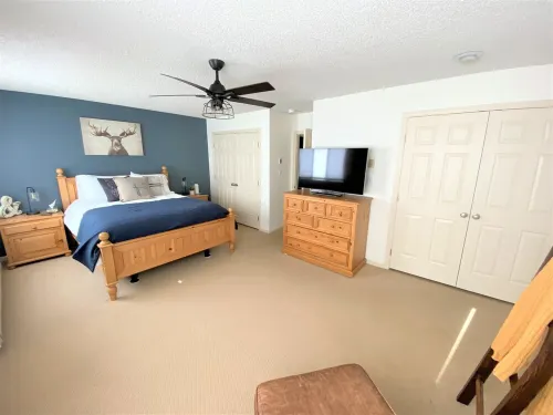 Great mountain views & convenient location in Mt. Crested Butte! - Mountain view
