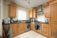 Stylish Flat with Sofa Bed in Malmesbury!