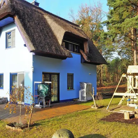 Thatched House in Usedom Near Lagoon