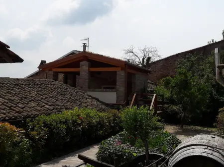 Albergo Diffuso Belvedere Отели рядом с достопримечательностью «La Malgra»