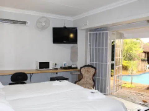 3 Liebeloft Guest House Hotéis em Edenvale
