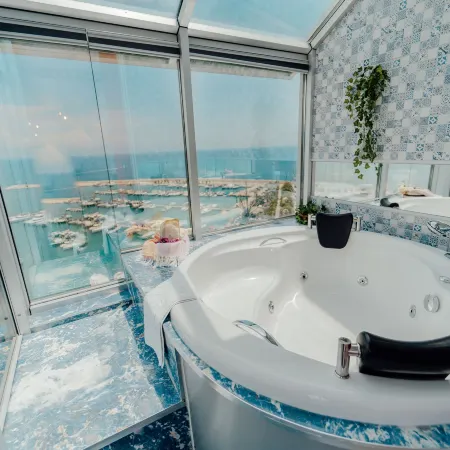 Fortunella Suites