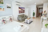 喬麗家 - 天空中心 - A區 Đại Học Giao Thông Vận Tải TP HCM - Cơ sở 3附近的飯店