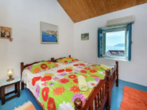 Lovely Mediterranean Home Near the Beach