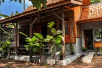 Cianjur Paddies Hostel Hotels in Cugenang