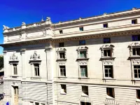 Le National Hotels near Popeye
