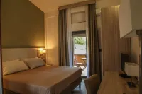 Pausania Inn Hotels near Tabacchino Maria Luisa Campus