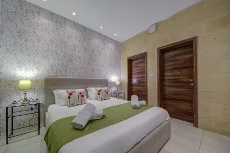 Tritoni Harbour Suites Отели рядом с достопримечательностью «Дворец Великого магистра»