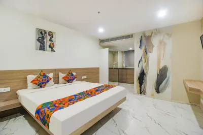 FabHotel SSR Fern Suites - 100M from Gsm Mall Madeenaguda GSM 몰 & 멀티플렉스 주변 호텔