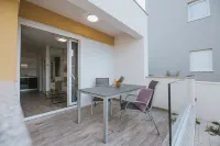 Apartments & Rooms Danivan Pool Villas B Hotels in Gajac