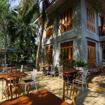 House of Passion Amphawa