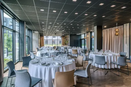 Hyatt Place Krakow Отели рядом с достопримечательностью «Галерея польского искусства XIX века»