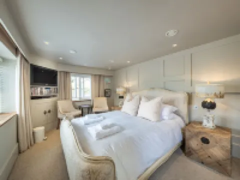 Wiveton Bell Hotels in North Norfolk District