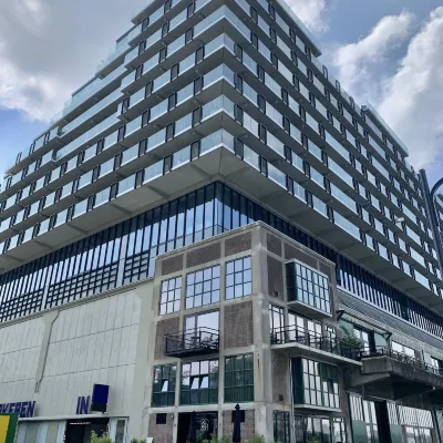 鹿特丹舒宿美饌商務飯店 南方廣場（Zuidplein）附近的飯店