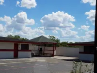 Luxury Inn & RV Park Hotels in Kenedy