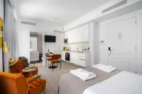 Les Deux Mariettes Hotel & Suites Hotels in Misericordia