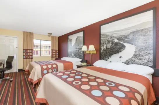 Super 8 by Wyndham Temple S. General Bruce Các khách sạn ở Temple