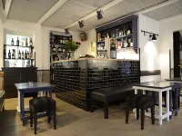 Auberge Communale de Carouge Hotels near Acacias