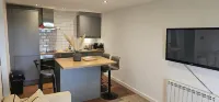 Modern Peaceful Open Plan 1-Bed Apartment Rutland Hotel di Duddington-with-Fineshade