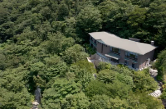 箱根芦ノ湖 美景館