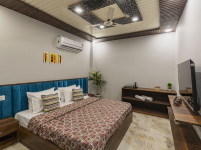 Madpackers Jaipur