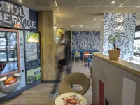 Ibis Budget Marseille Timone Hotels near La Capsule