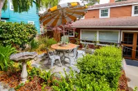 J Patrick Inn Hotels in Cambria